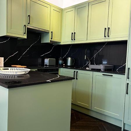 Earl'S Court Luxe Apartment Лондон Екстериор снимка