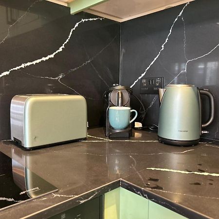 Earl'S Court Luxe Apartment Лондон Екстериор снимка